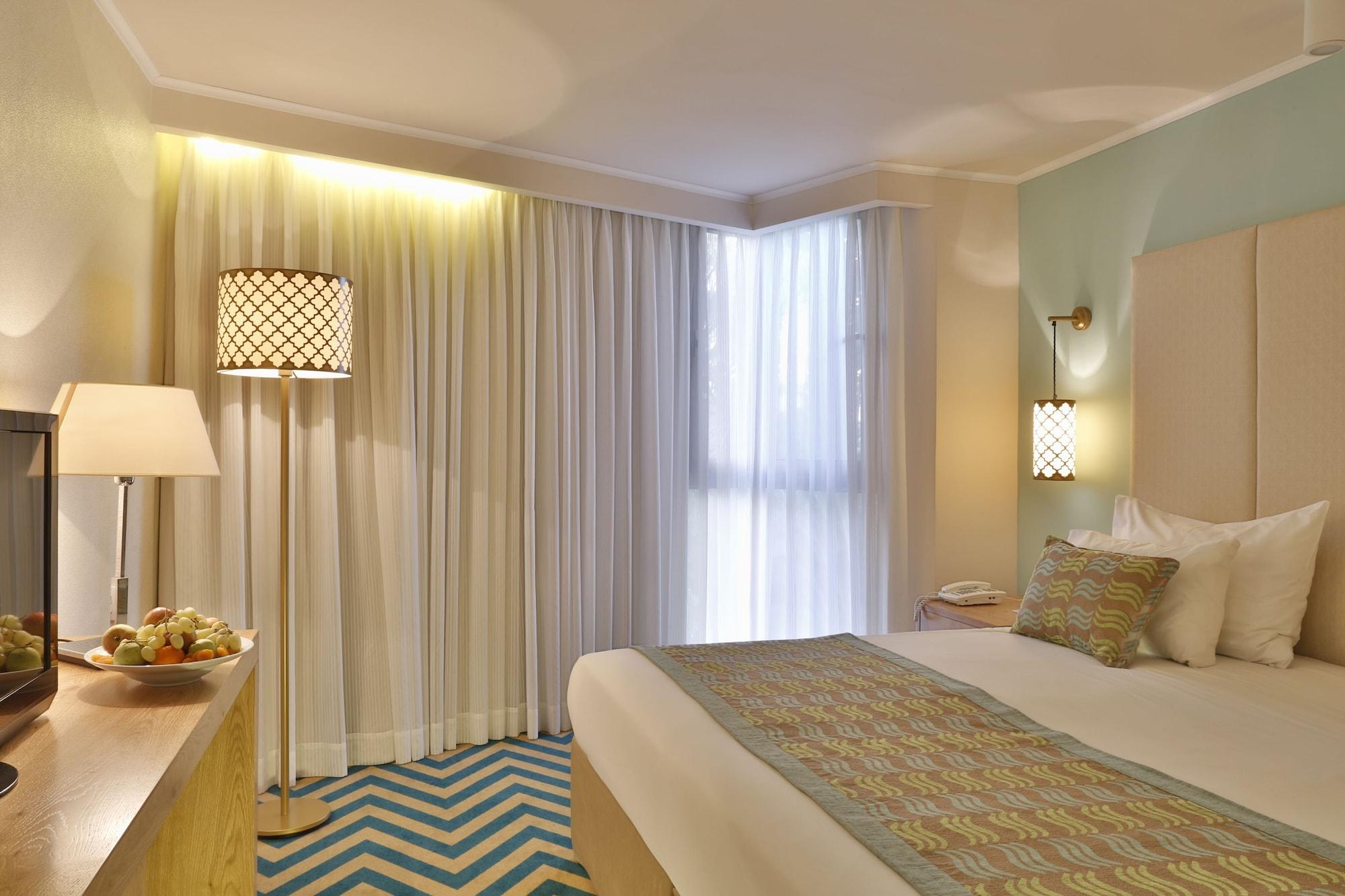 Oasis Dead Sea Hotel Ein Bokek Exterior photo