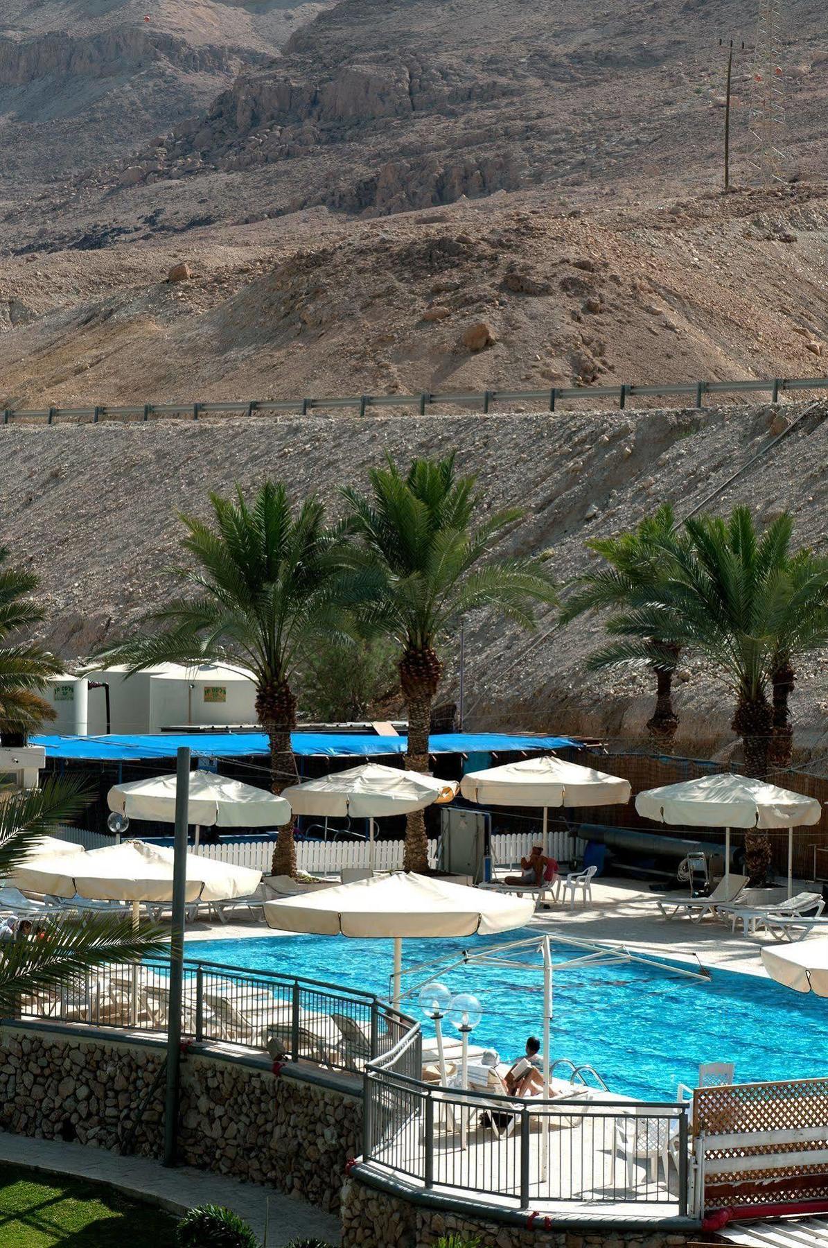 Oasis Dead Sea Hotel Ein Bokek Exterior photo